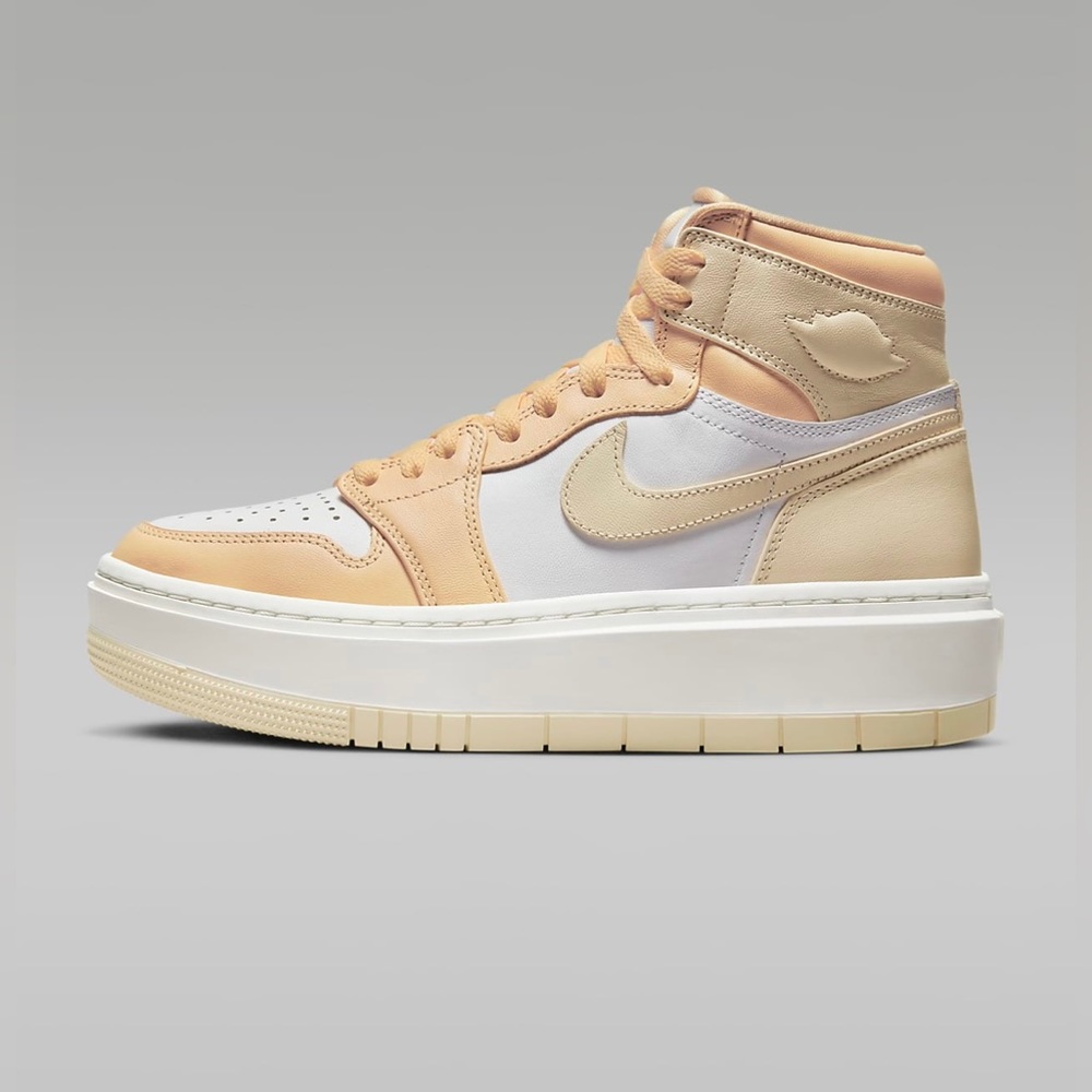 Air Jordan 1 Elevate High
Women's Shoes
